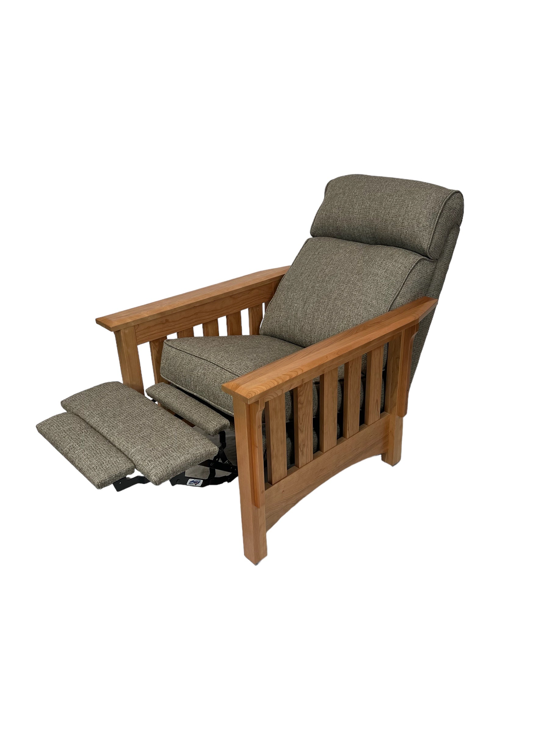 comfortable recliner for small spaces with extended footrest